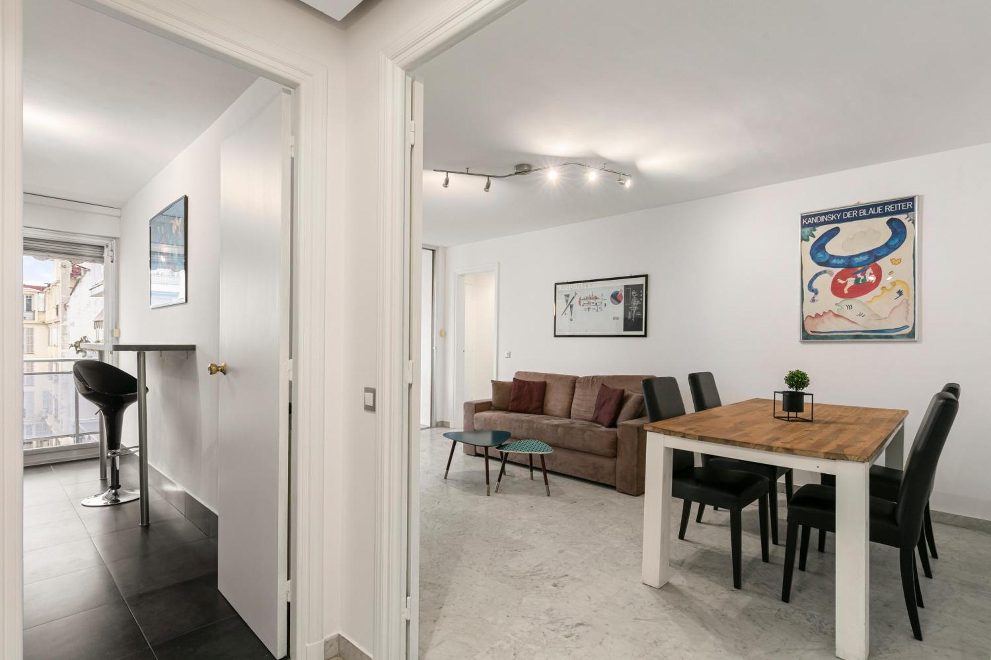 Apartment Prestige Fshh Nizza